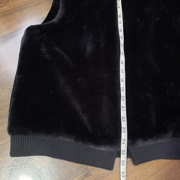 Talbots Black Faux Fur Sleeveless Vest Women's | Size L/XL - Picture 6 of 8